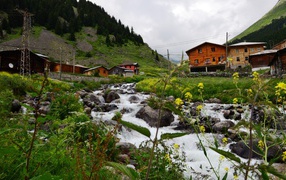 Деревня у горной реки, Турция