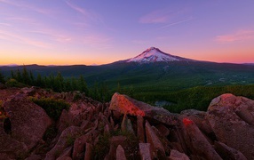 Гора среди равнины, Орегон