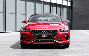 Красный автомобиль седан  Genesis G70, 2018 вид спереди