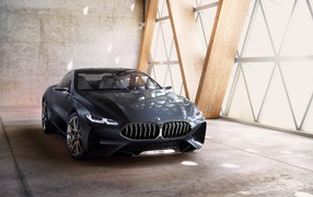 Серебристый автомобиль BMW Concept 8 Series, 2018