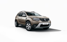 Внедорожник Renault Duster, 2018 на белом фоне