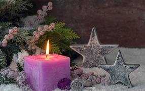 Фиолетовая горящая звезда со звездами