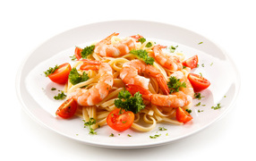 Макароны с креветками 