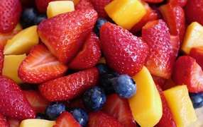 Appetizing fresh strawberries and blueberries