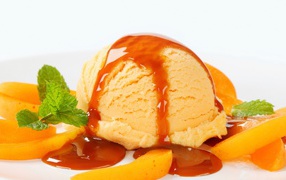 Peach ice cream with fruit and jam