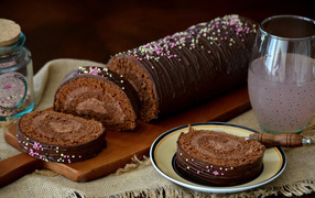 Сладкий рулет в шоколаде с шоколадным кремом