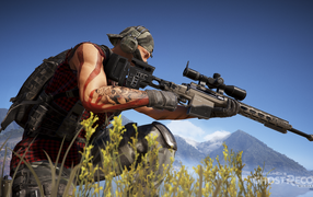 Персонаж игры Tom Clancy's Ghost Recon Wildlands с оптической винтовкой 