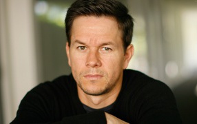 Популярный кареглазый актер Марк Уолберг