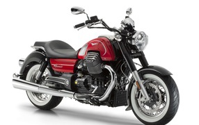 Мотоцикл Guzzi Eldorado на белом фоне