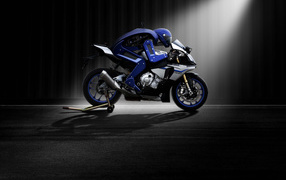 Человекоподобный робот Yamaha Motobot, 2017