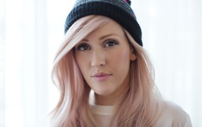 Популярная британская певица Элли Голдинг