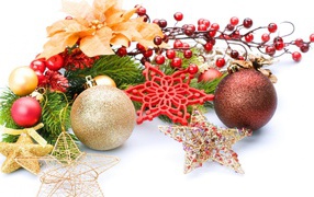 Праздничные украшения на новый год 2018 на белом фоне