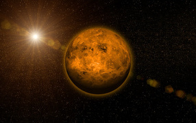 Планета Венера в свете Солнца 