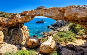 Красивый город курорт Айя-Напа, Кипр 