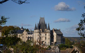 Вид на старинный замок Гайон, Франция