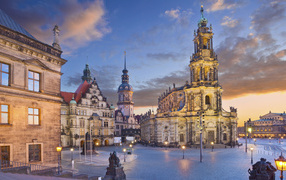 Старинная архитектура города Дрезден, Германия 