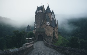 Старинный замок Эльц, Виршем, Германия 
