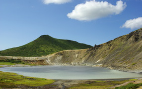 Кальдера вулкана Головнина, Курильские острова. Россия 