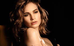 Горячая девушка актриса Габриэлла Уайлд