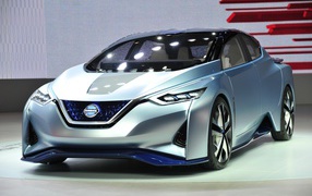 Электромобиль NISSAN LEAF модель  2017 года 