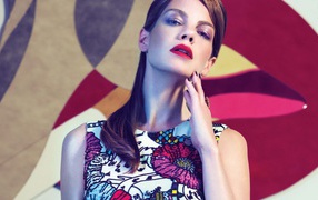 Популярная актриса Мишель Монахэн