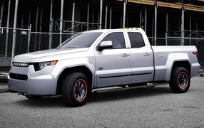 Серебристый электрический пикап Workhorse W-15, 2017