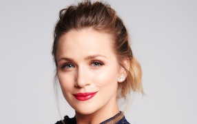 Милая актриса Шантель ВанСантен 