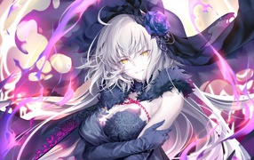 Девушка аниме с желтыми глазами в черной фате