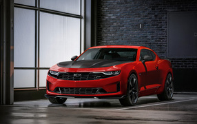 Red car Chevrolet Camaro RS 1LE, 2018