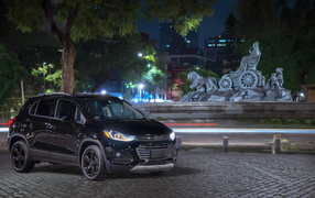 Black Chevrolet Trax Premier, 2018 in the city