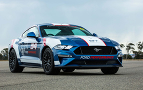 Спортивный автомобиль Ford Mustang GT Fastback, 2018