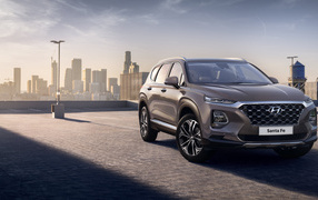 New SUV Hyundai Santa Fe, 2019 amid the city