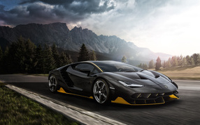 Черный спортивный автомобиль Lamborghini Centenario, 2018 года на трассе