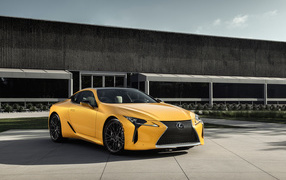 Желтый автомобиль Lexus LC 500 Inspiration Concept, 2019