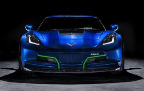 Синий спортивный автомобиль Corvette Genovation GXE, вид спереди