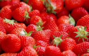 Beautiful ripe red strawberry close-up