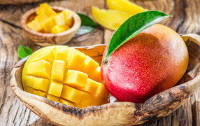 Purified mango on a close-up table