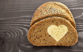 Rye bread with a white heart inside