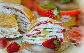 Блинный торт с творогом и фруктами 