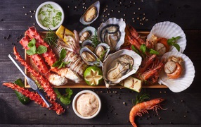 Appetizing seafood on a cutting board