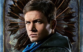 Актер Тэрон Эджертон в новом фильме Робин Гуд: Начало, 2018