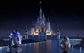Роботы R2-D2 и BB-8 на фоне замка Disney