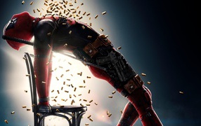 Супергерой Дэдпул под ливнем пуль, 2018