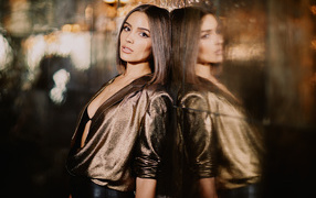 Американская модель, актриса Оливия Калпо в красивом наряде