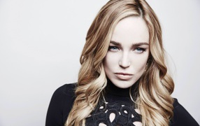 Красивая голубоглазая актриса Кейти Лотц