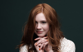 Милая молодая актриса Карен Гиллан