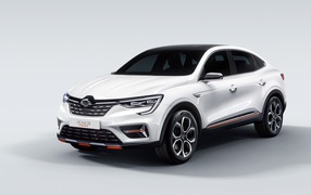 Белый автомобиль Samsung XM3 Inspire 2019 года на сером фоне