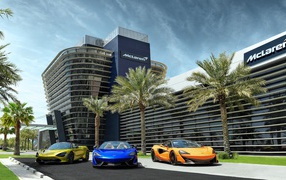Автомобили  McLaren  у офиса 