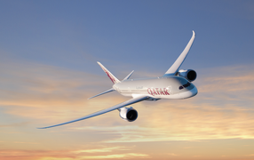 Боинг авиакомпании Qatar в небе