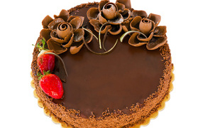 Красивый торт с шоколадными цветами на белом фоне